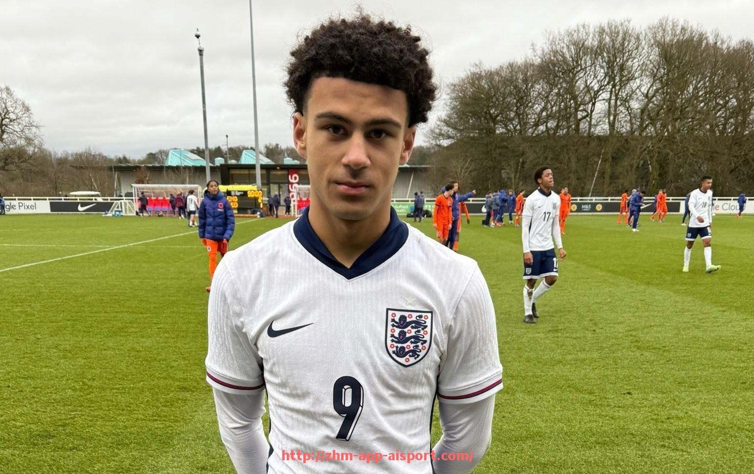 爱体育app-法甲赛季表现趋势及球队整体竞技变化分析