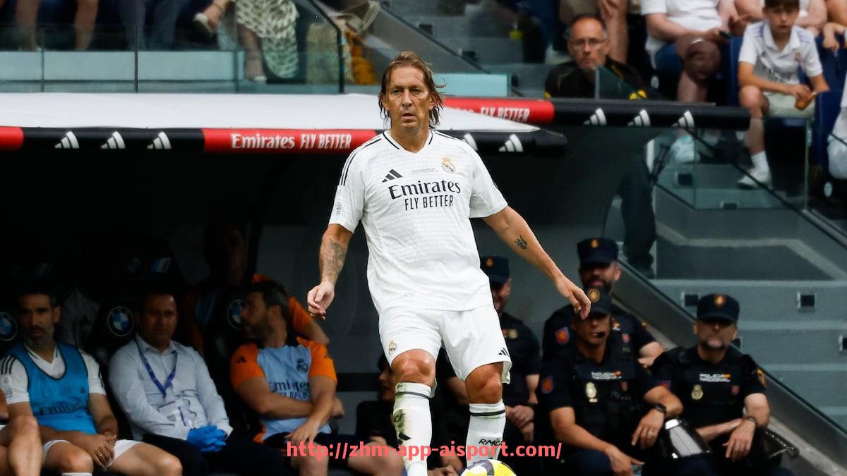 爱体育app-世俱杯国际转播策略及全球覆盖分析